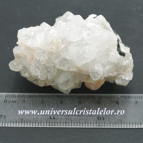 Stilbit cu apofilit verde unicat m01