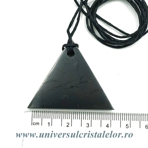 Pandantiv shungit triunghi (male)