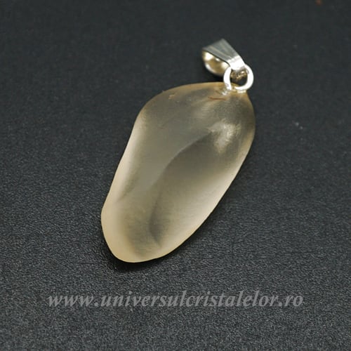 Pandantiv tectita aurie