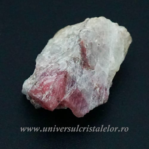 Tugtupit mineral brut unicat m4