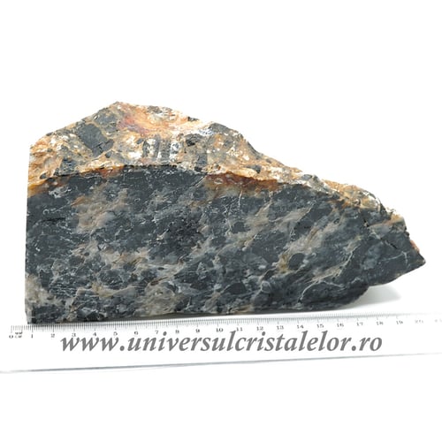 Cuart turmalinat cu baza