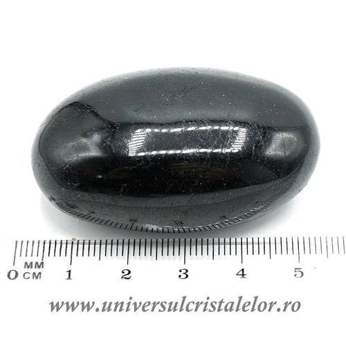 Turmalina neagra polisata