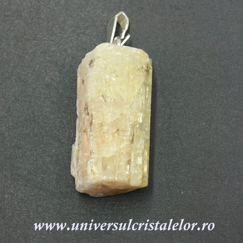 Pandantiv turmalina pepene