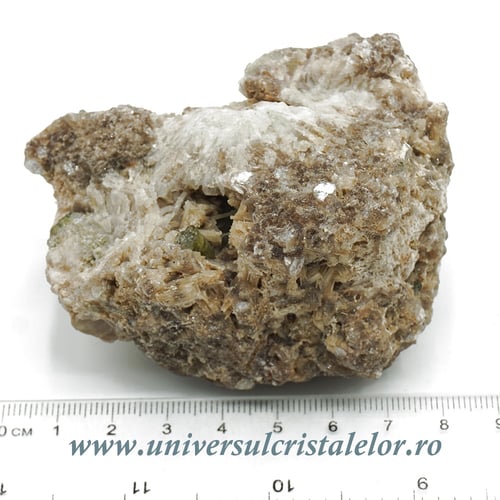 Turmalina verde in matrice