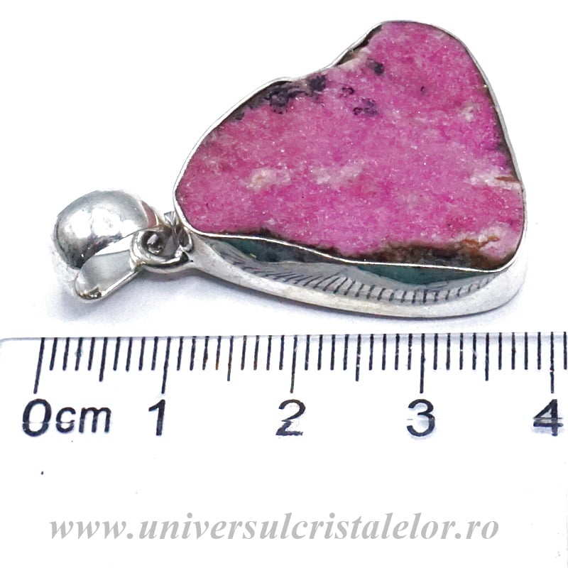 Pandantiv cobalto-calcit