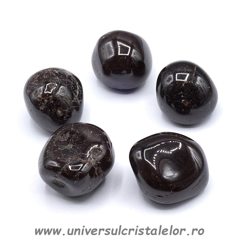 Granat brun piatra rulata