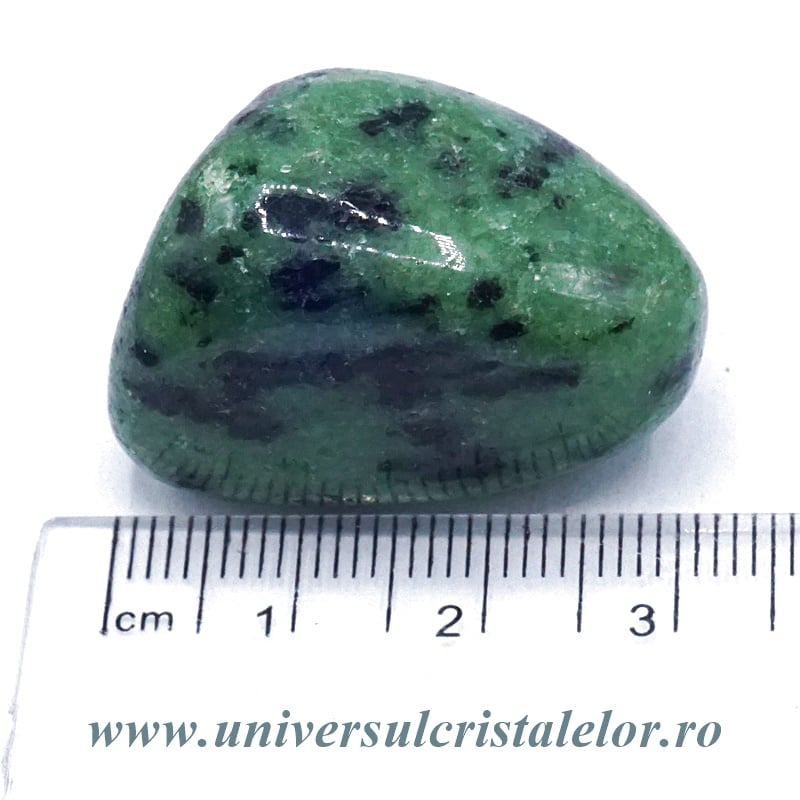 Rubin in zoisit piatra rulata