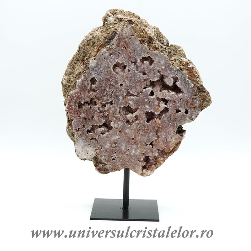 Ametist roz pe suport de metal mineral unicat m10