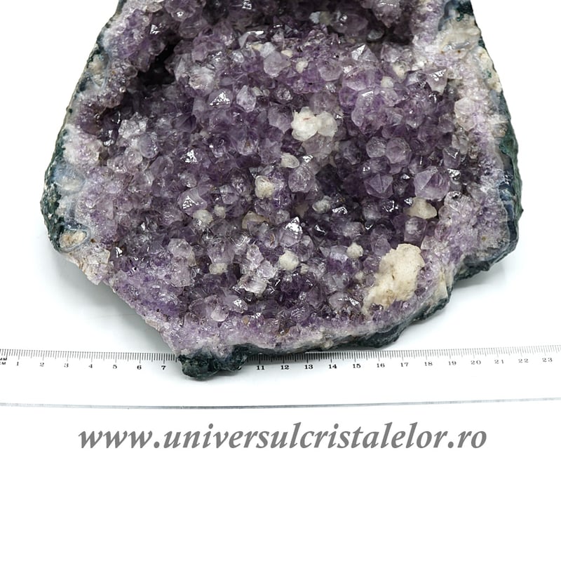 Ametist ( fragment din geoda )