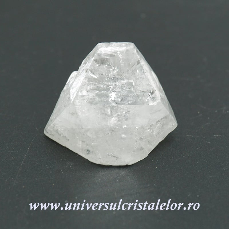 Piramida apofilit unicat m04