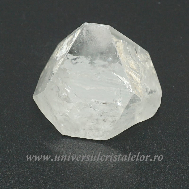 Piramida apofilit unicat m03