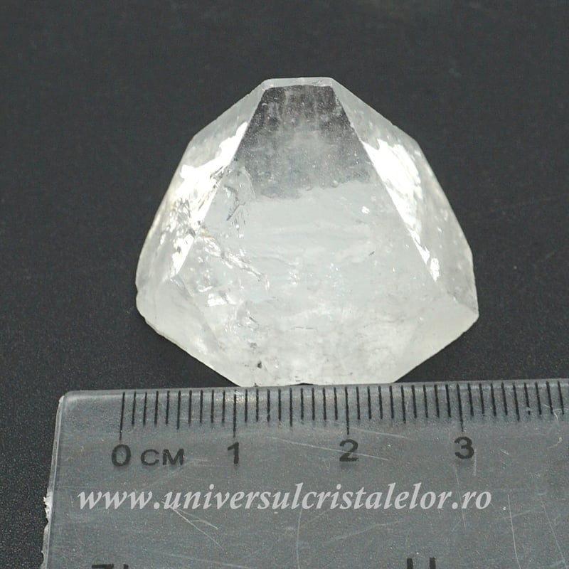 Piramida apofilit unicat m03