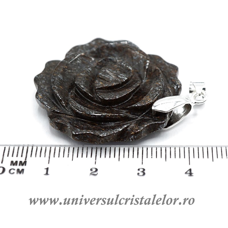 Pandantiv bronzit floare