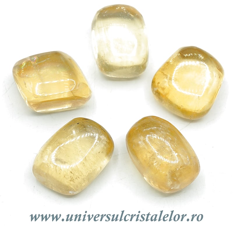 Calcit galben piatra rulata