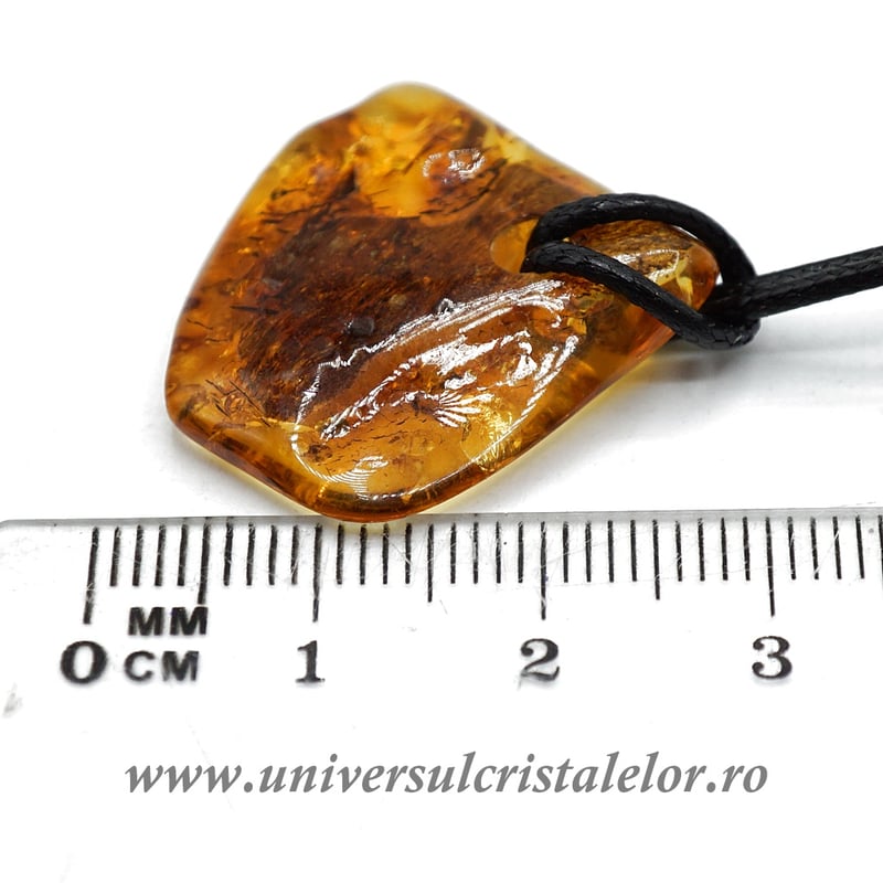 Pandantiv chihlimbar inima