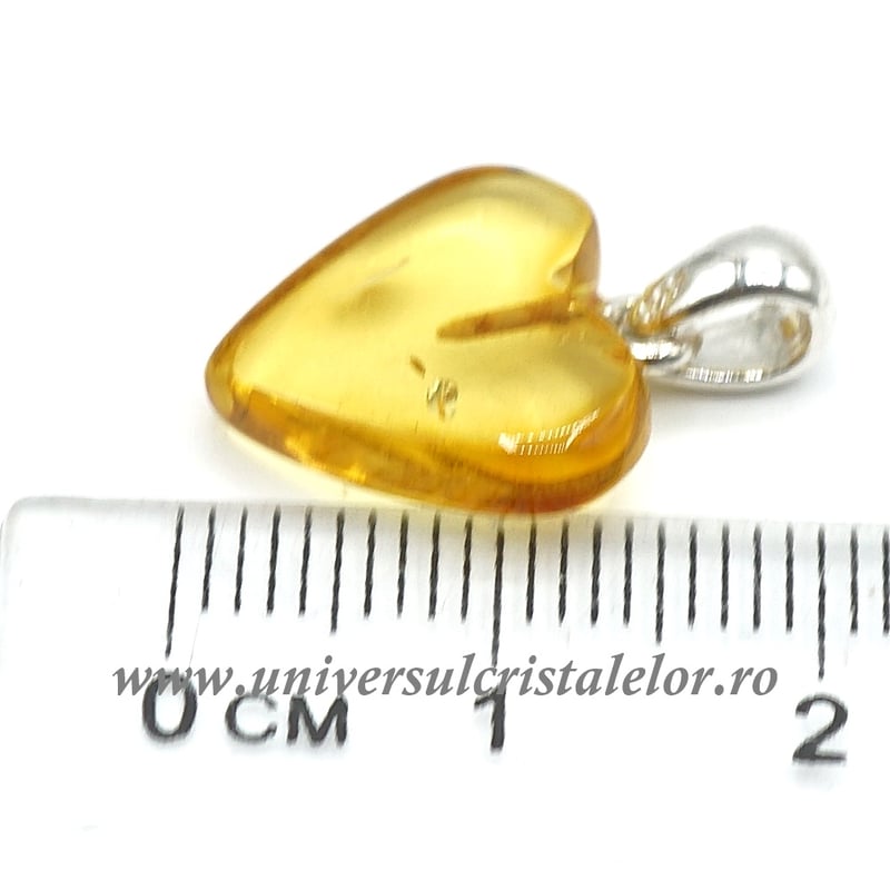 Pandantiv chihlimbar inima