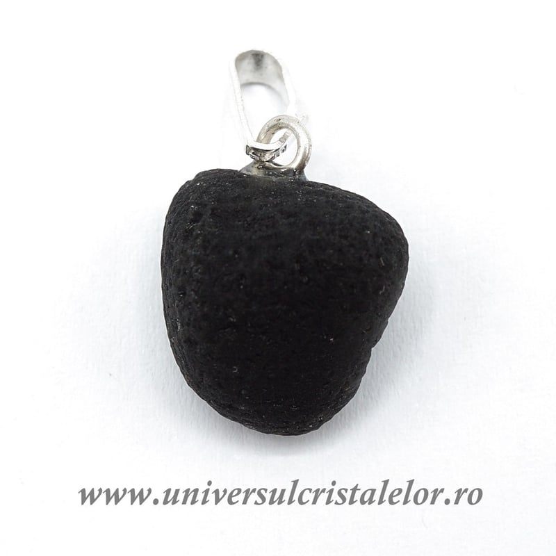 Pandantiv cintamani ( Saffordit )