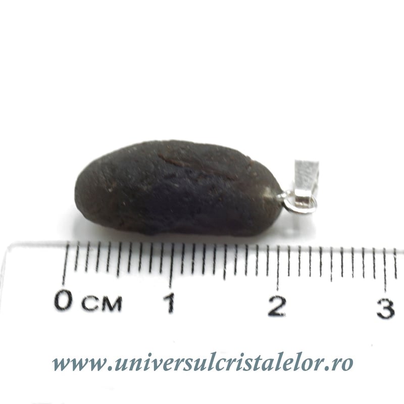 Pandantiv cintamani ( Saffordit )