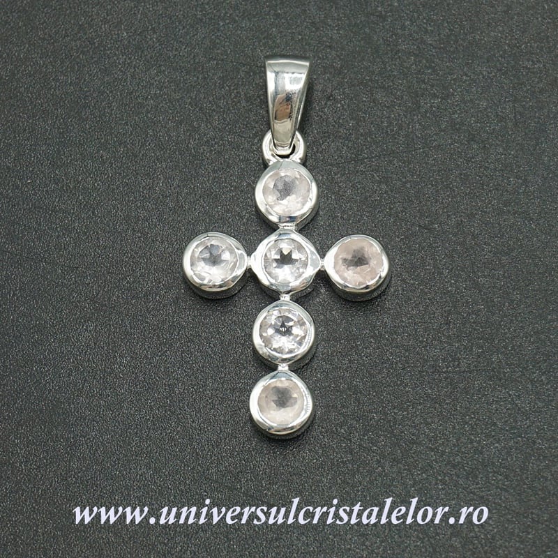 Pandantiv cuart roz cruciulita