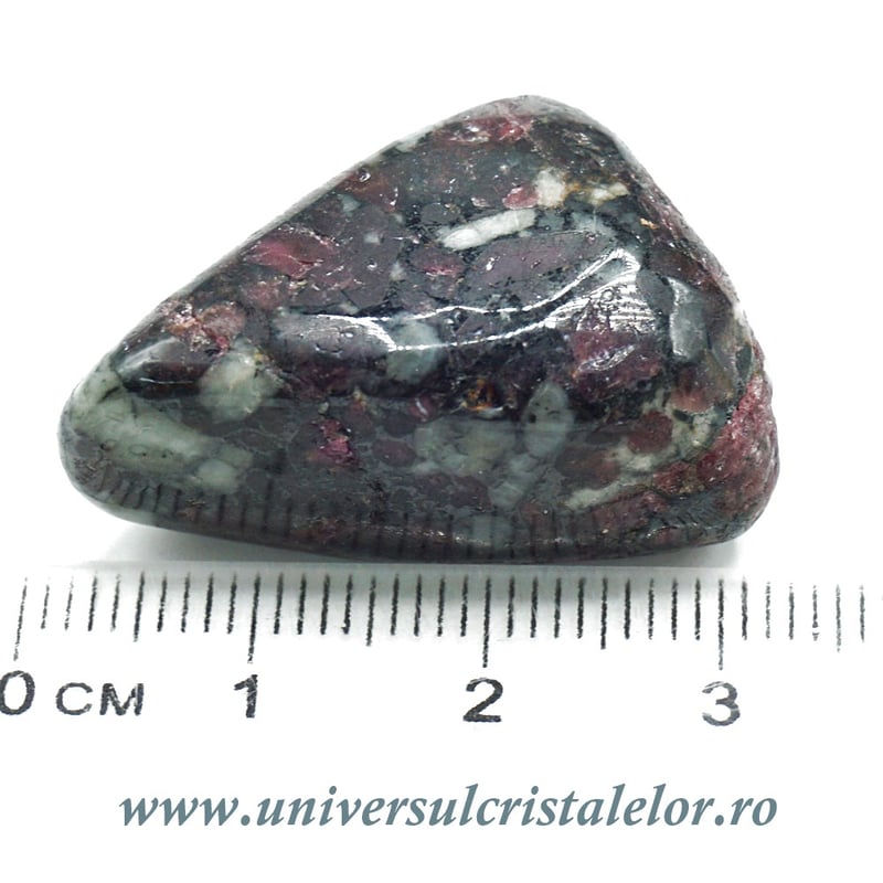 Eudialit piatra rulata