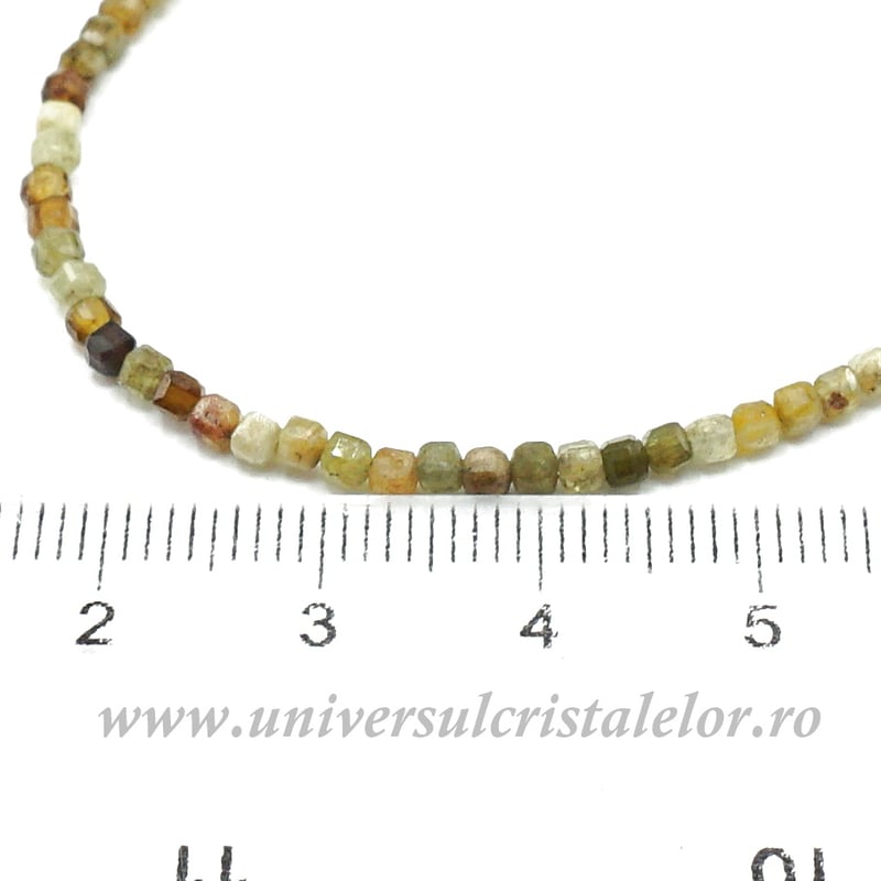 Colier granat cub fatetat - 2,5 mm