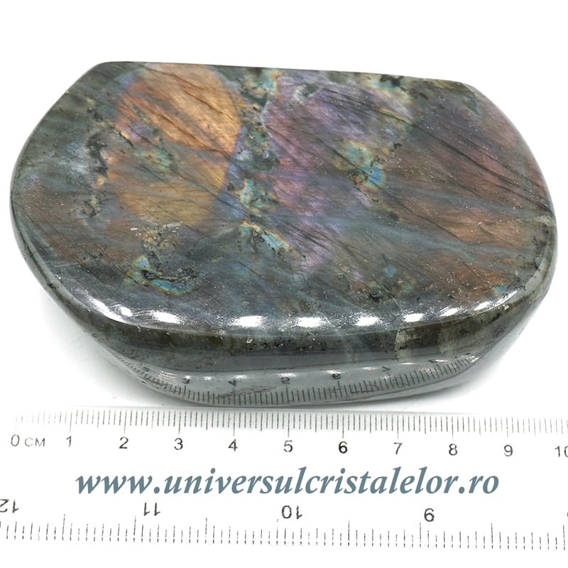 Sculptura labradorit