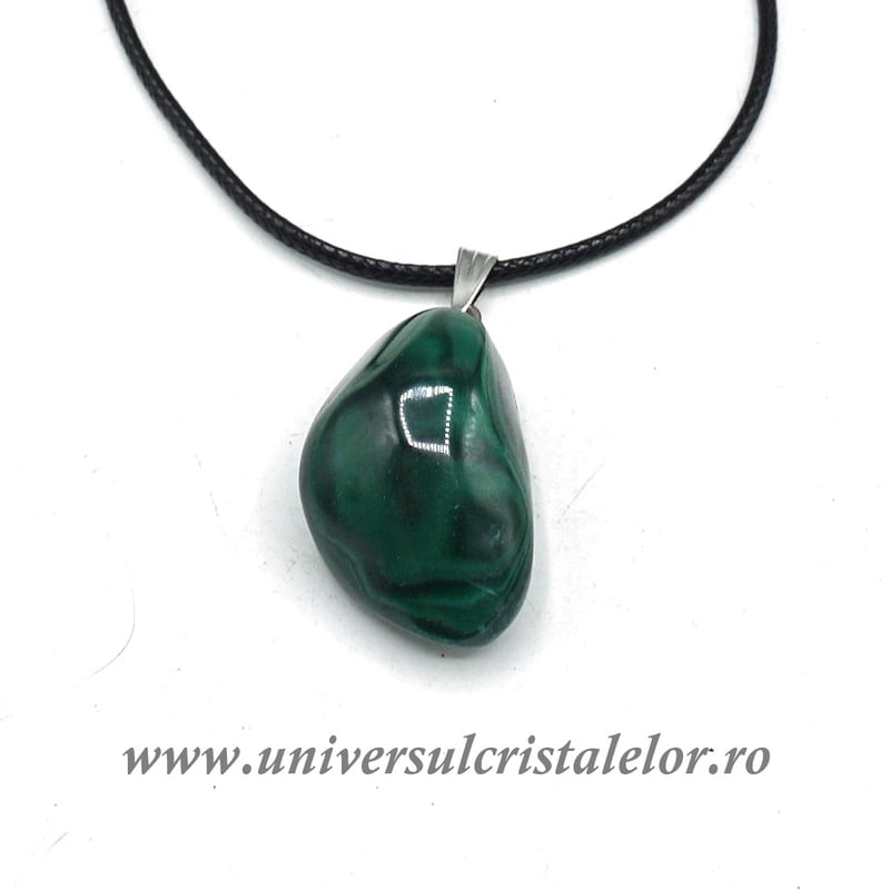 Pandantiv malachit cu snur si cutie