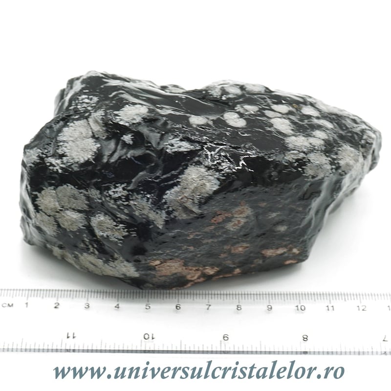 Obsidian fulg de nea