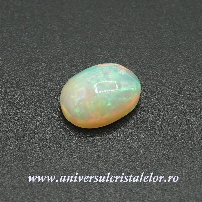Opal nobil Etiopia cabochon m25