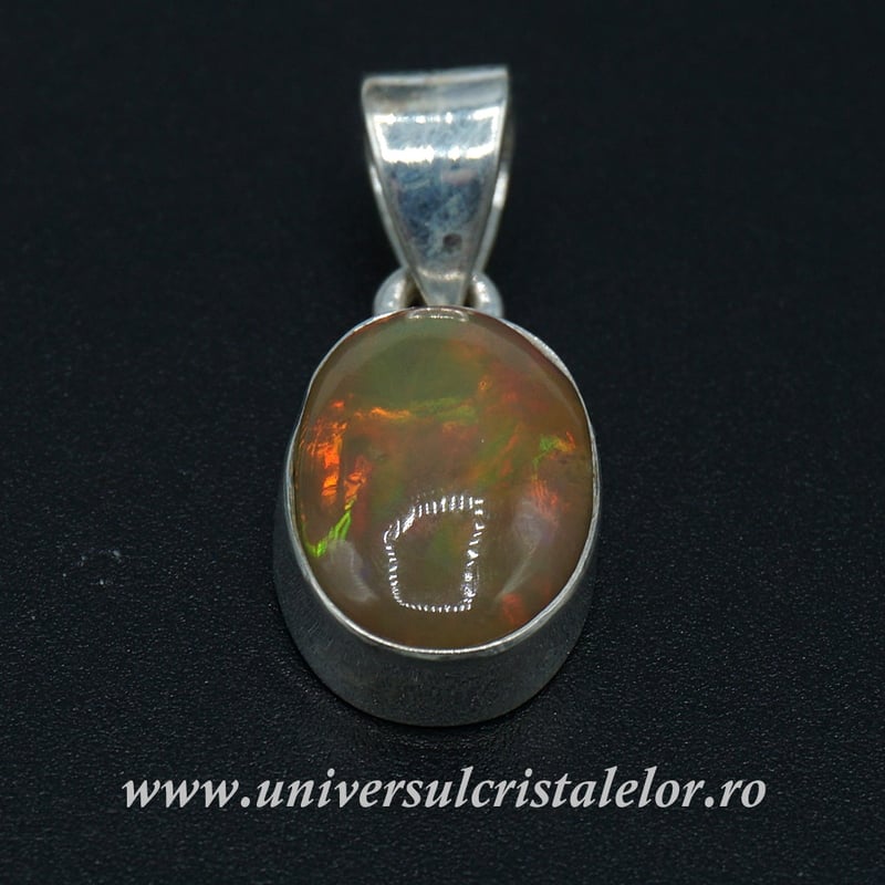 Pandantiv opal de foc