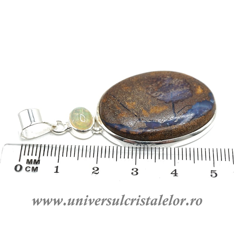 Pandantiv opal bouldier