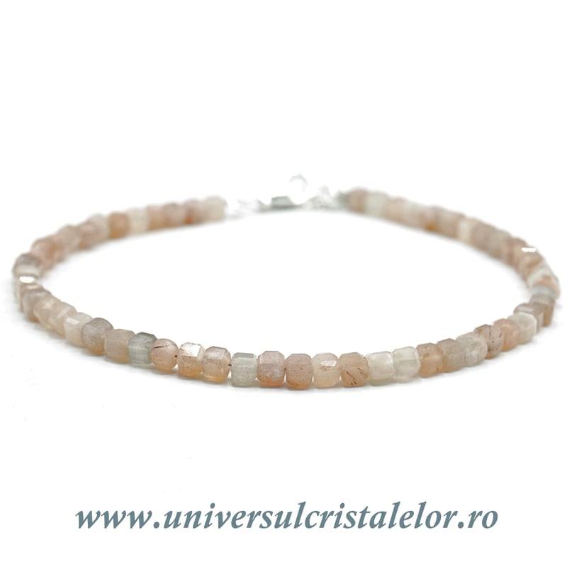 Bratara piatra lunii