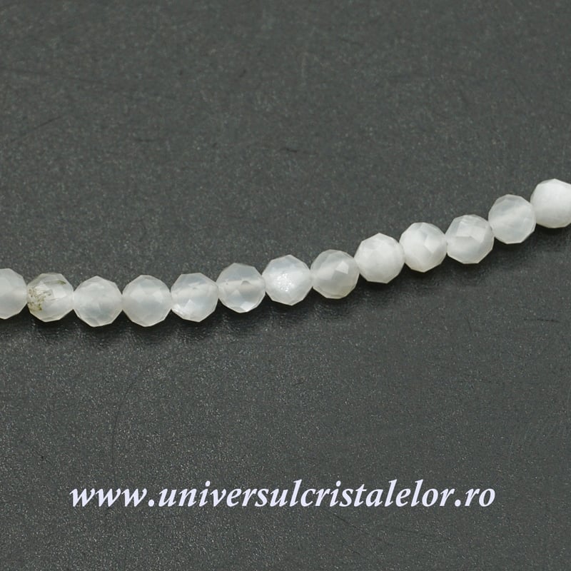 Colier piatra lunii alba