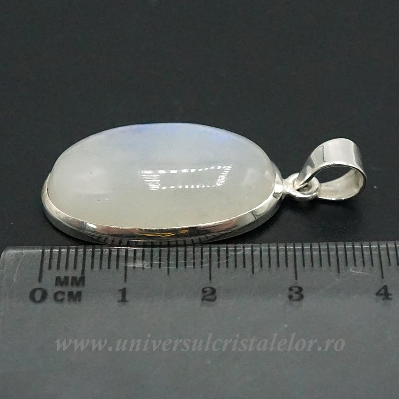 Pandantiv piatra lunii