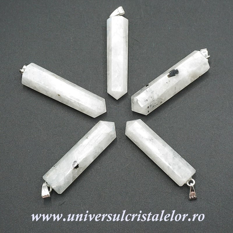 Pandantiv piatra lunii varf