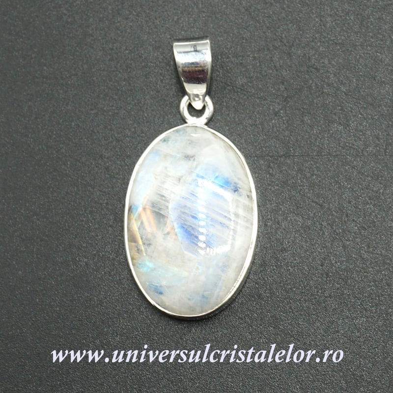 Pandantiv piatra lunii