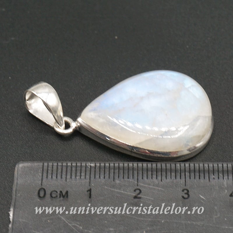 Pandantiv piatra lunii