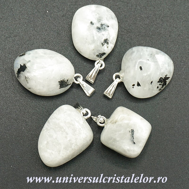 Pandantiv piatra lunii alba