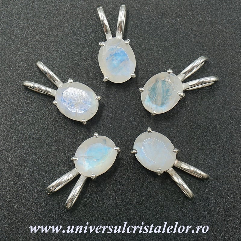 Pandantiv piatra lunii