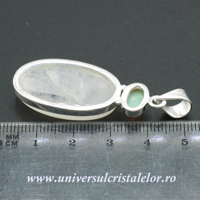 Pandantiv piatra lunii