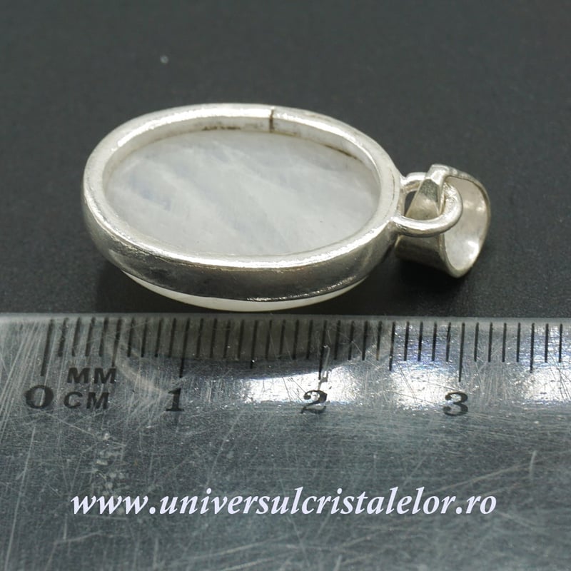 Pandantiv piatra lunii