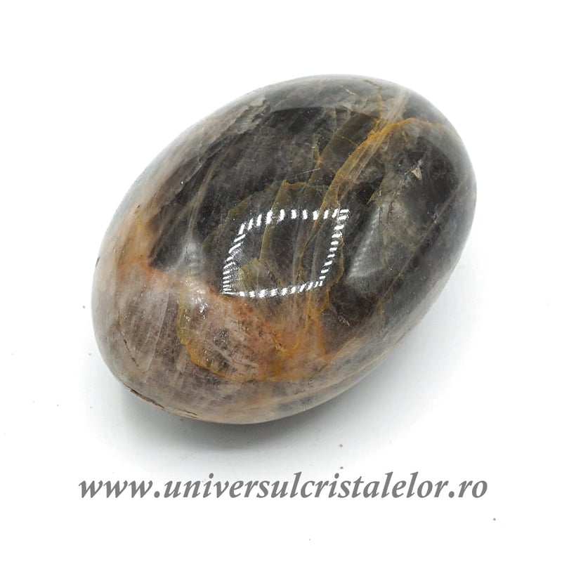 Piatra lunii rosie polisata