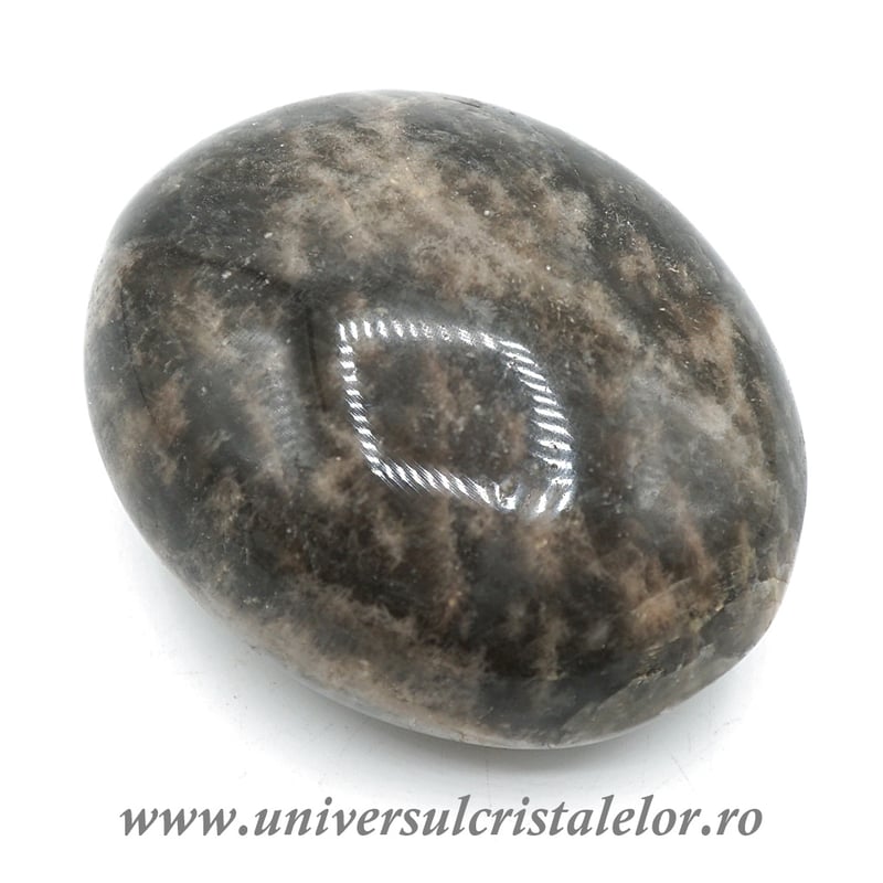 Piatra lunii rosie polisata