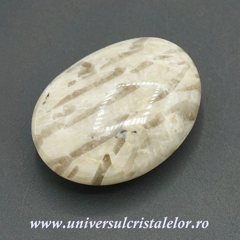 Piatra lunii alba polisata