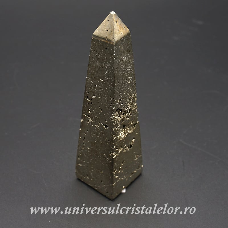 Obelisc pirita