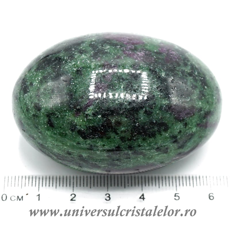 Rubin in zoisit polisat