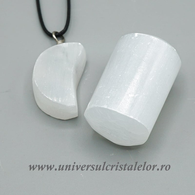 Set selenit ( pandantiv plus piatra rulata ) m3
