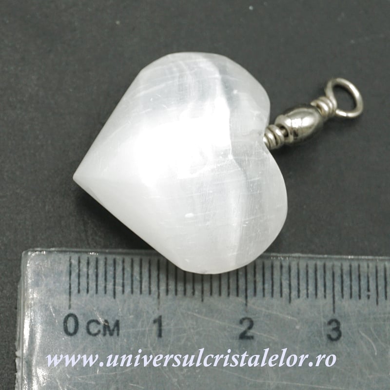 Pandantiv selenit inima