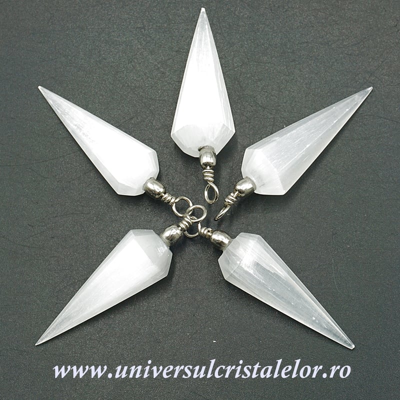 Pandantiv selenit varf