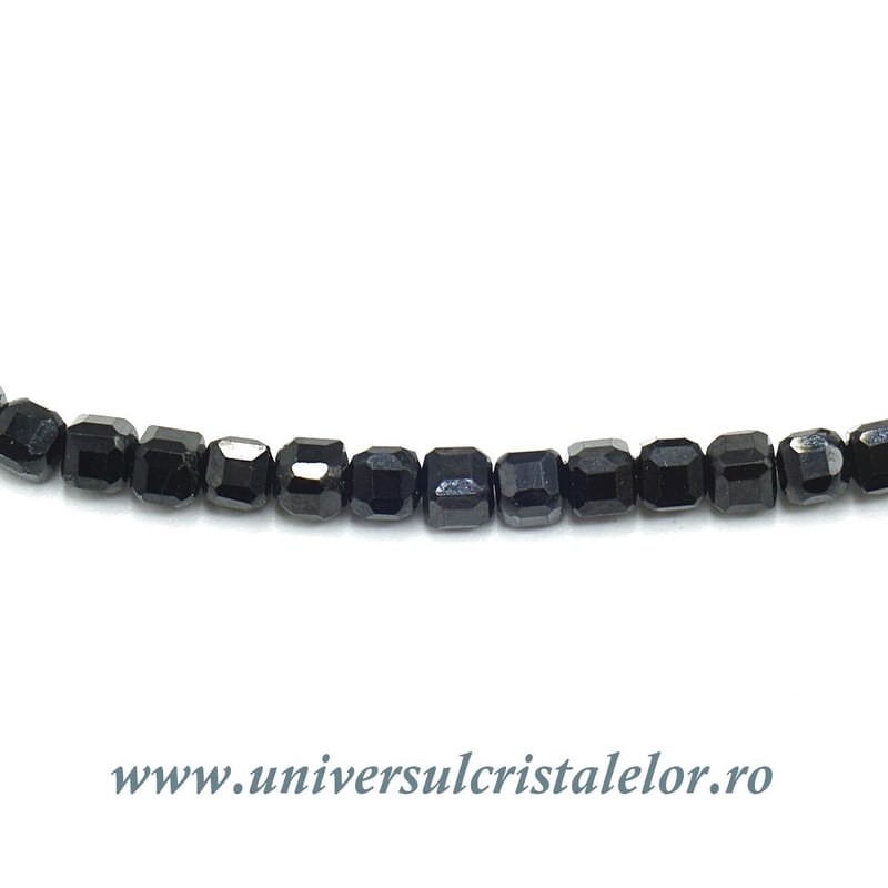 Colier spinel cub fatetat - 3,2 mm